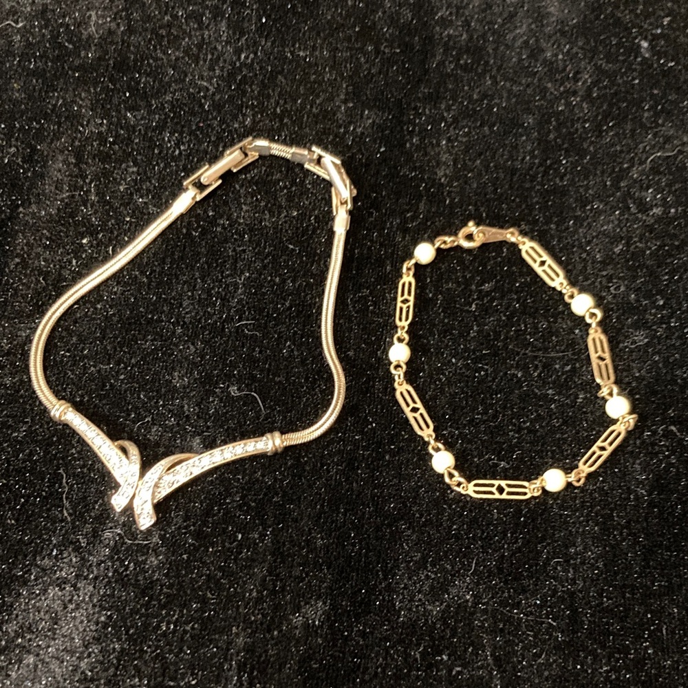 Elegant AVON  Gold Tone Bracelet Set